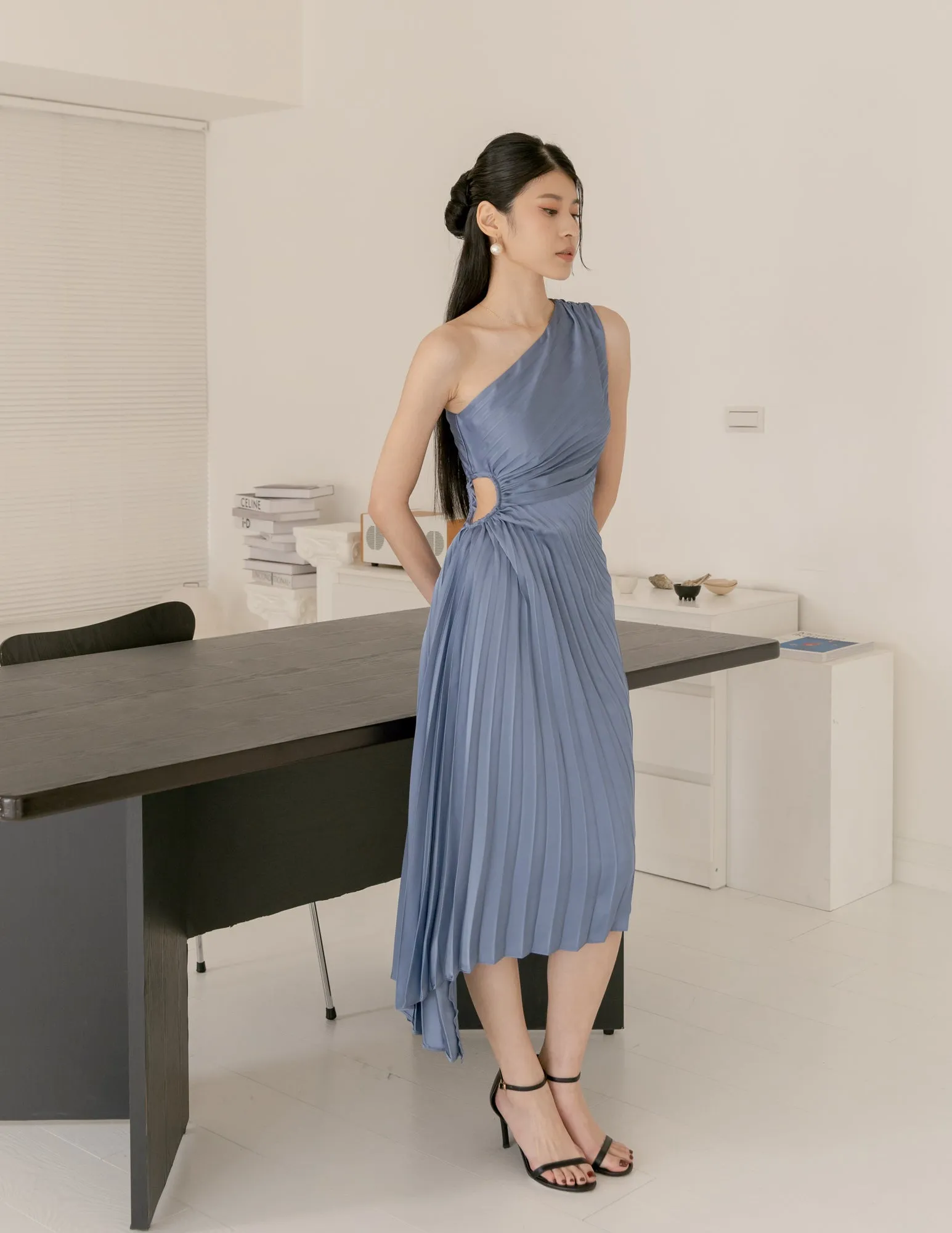 Aleyna Pleated Toga Dress in Blue