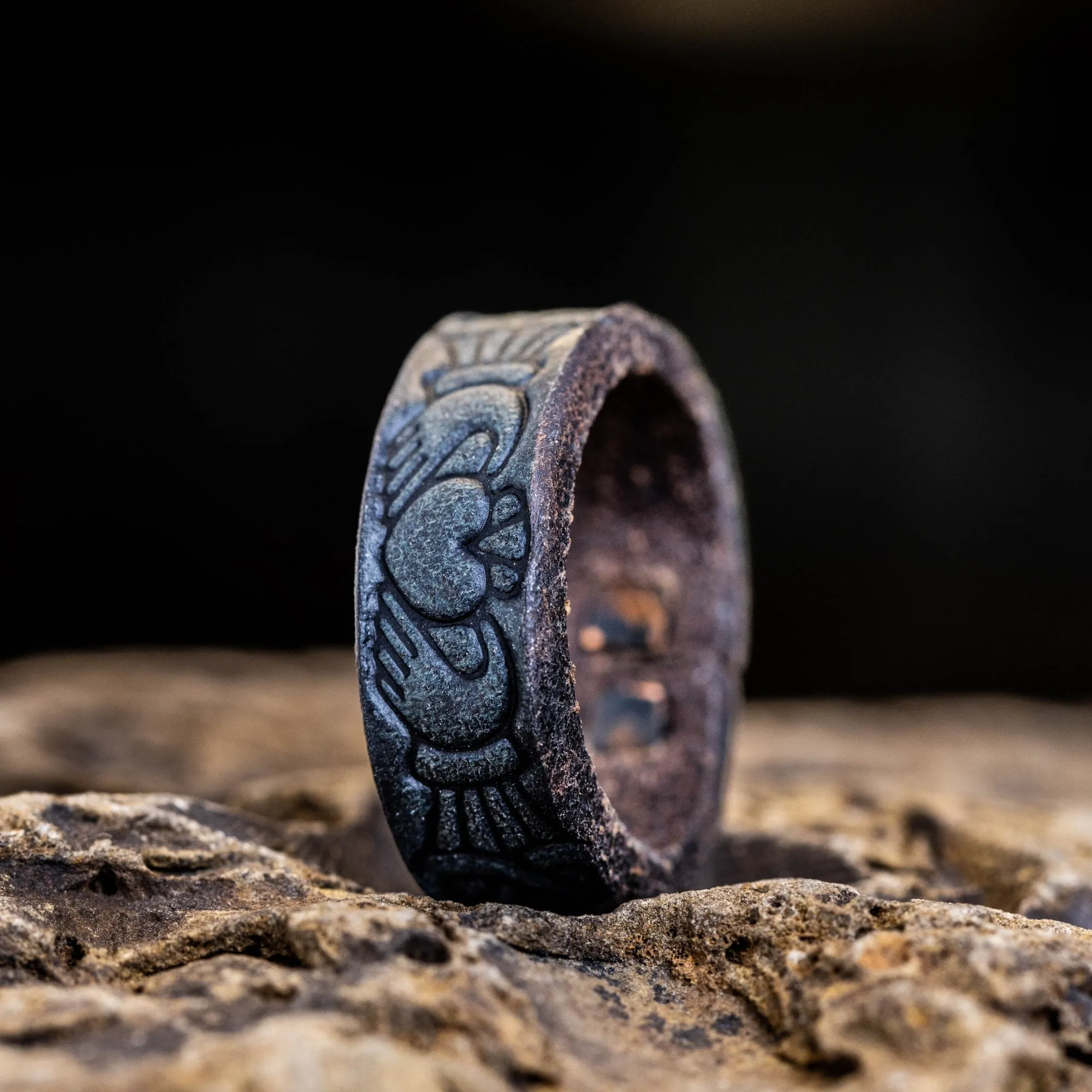 Claddagh Leather Ring | Stone Blue