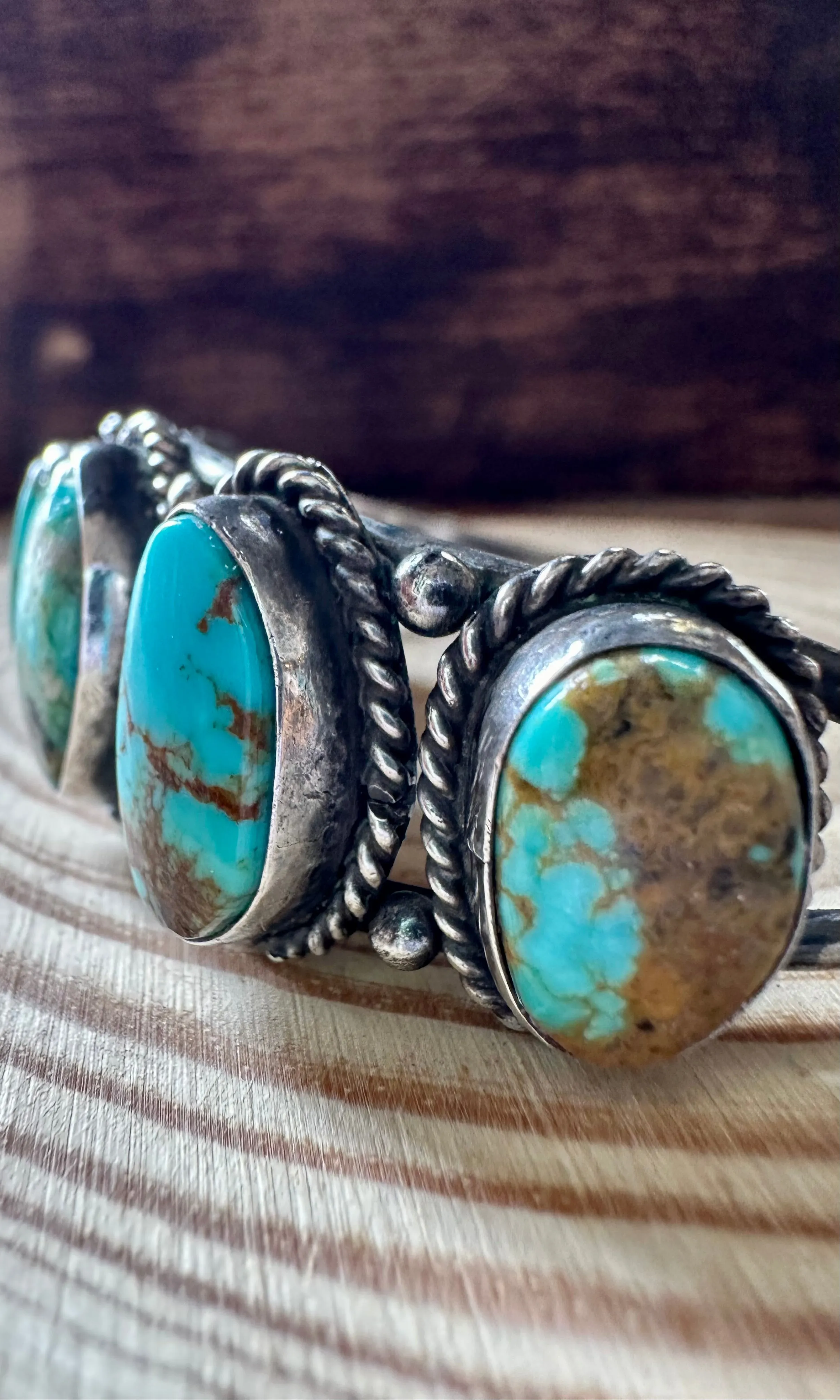 VINTAGE PETAL TURQUOISE Cuff 16g