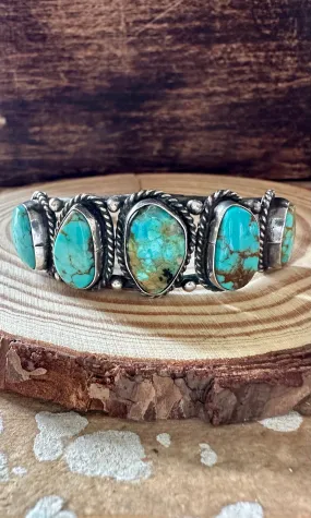 VINTAGE PETAL TURQUOISE Cuff 16g